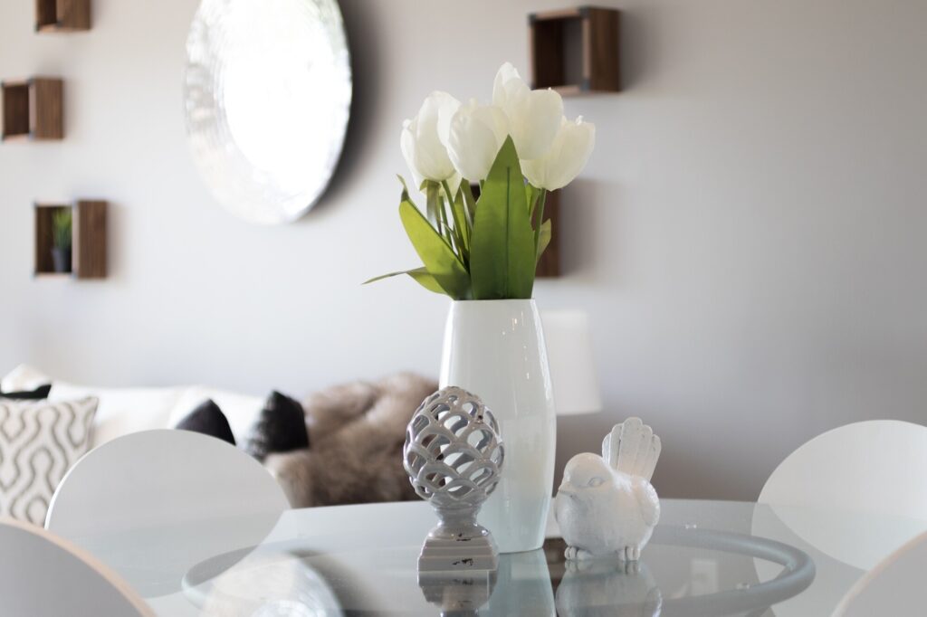 Home Staging Tips – Decor Edition: 3 Do’s and 1 Don’t